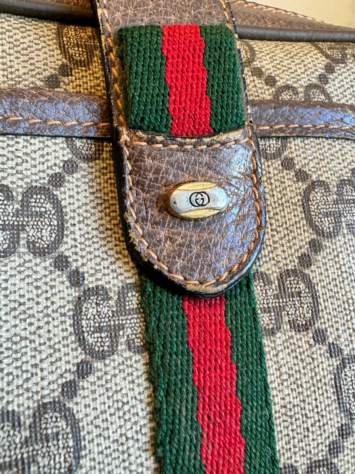 GUCCI Vintage Sherry Line Crossbody