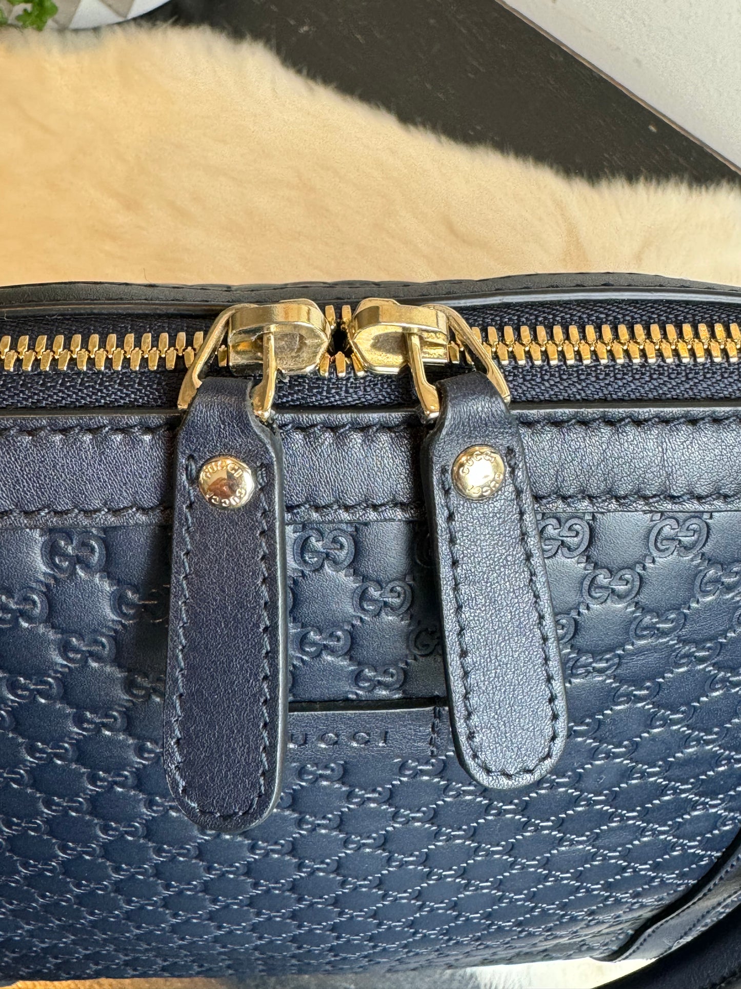GUCCI Micro-Guccissima Zip Top Navy Medium
