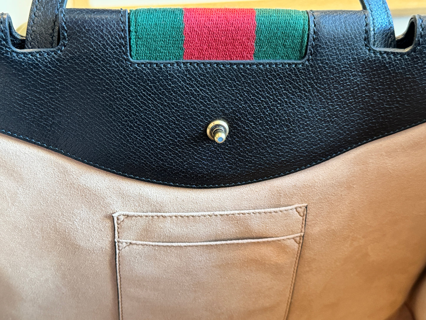GUCCI RARE!! Linea Totem Large Black Tote Bag