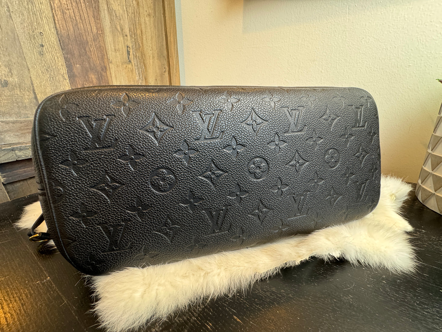 Louis Vuitton Neverfull MM Empreinte Black