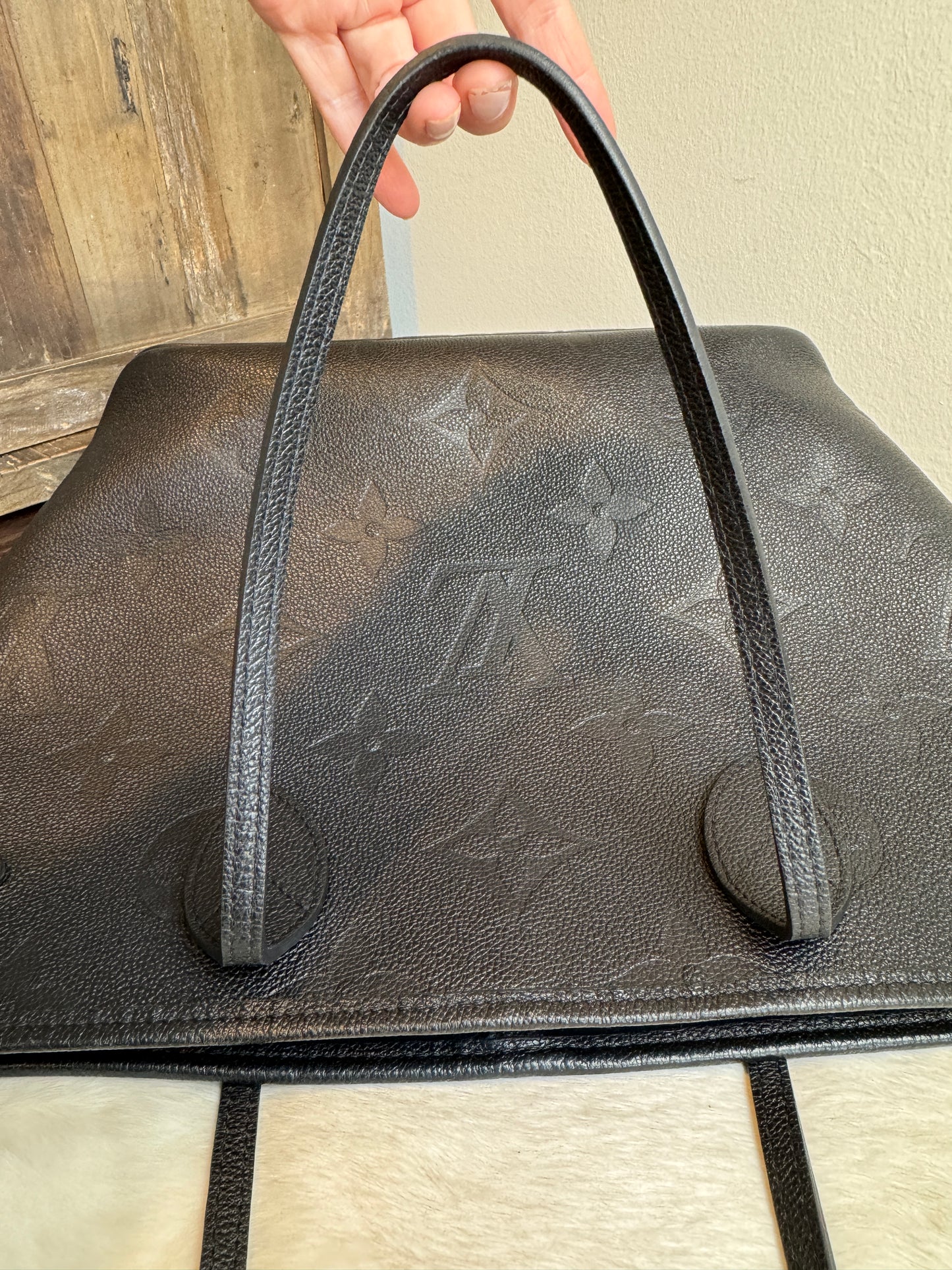 Louis Vuitton Neverfull MM Empreinte Black