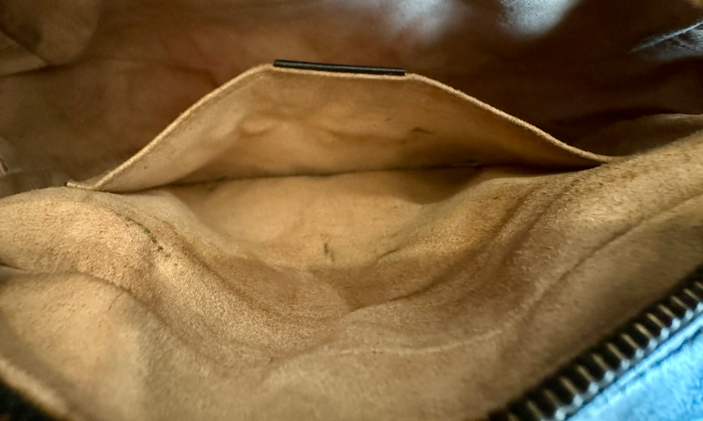 GUCCI Black Leather GG Marmont Small Camera Bag