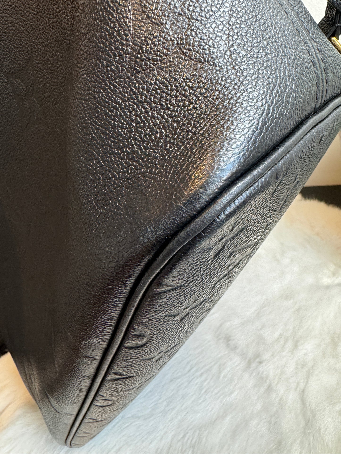 Louis Vuitton Neverfull MM Empreinte Black
