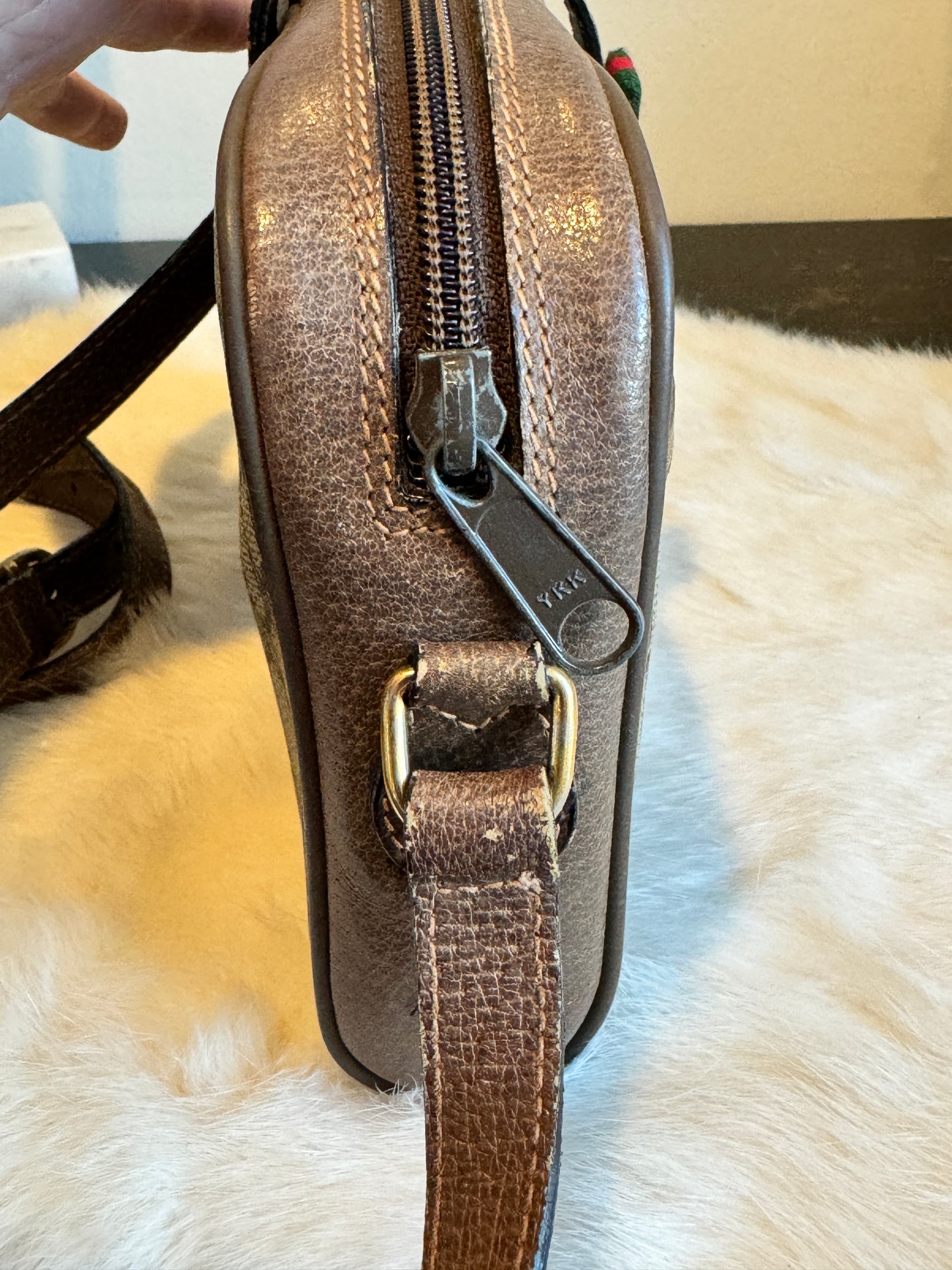 GUCCI Vintage Sherry Line Crossbody