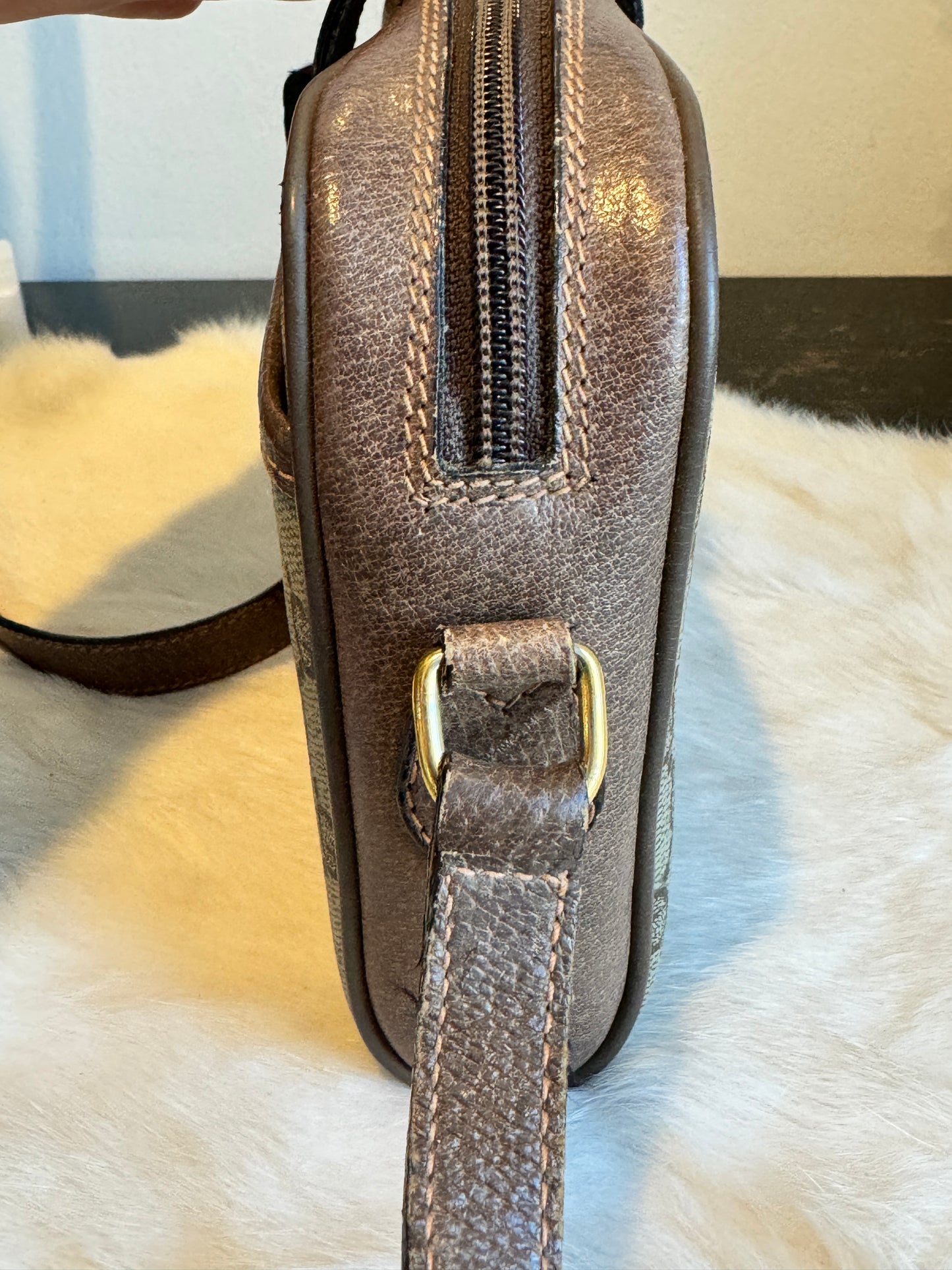 GUCCI Vintage Sherry Line Crossbody