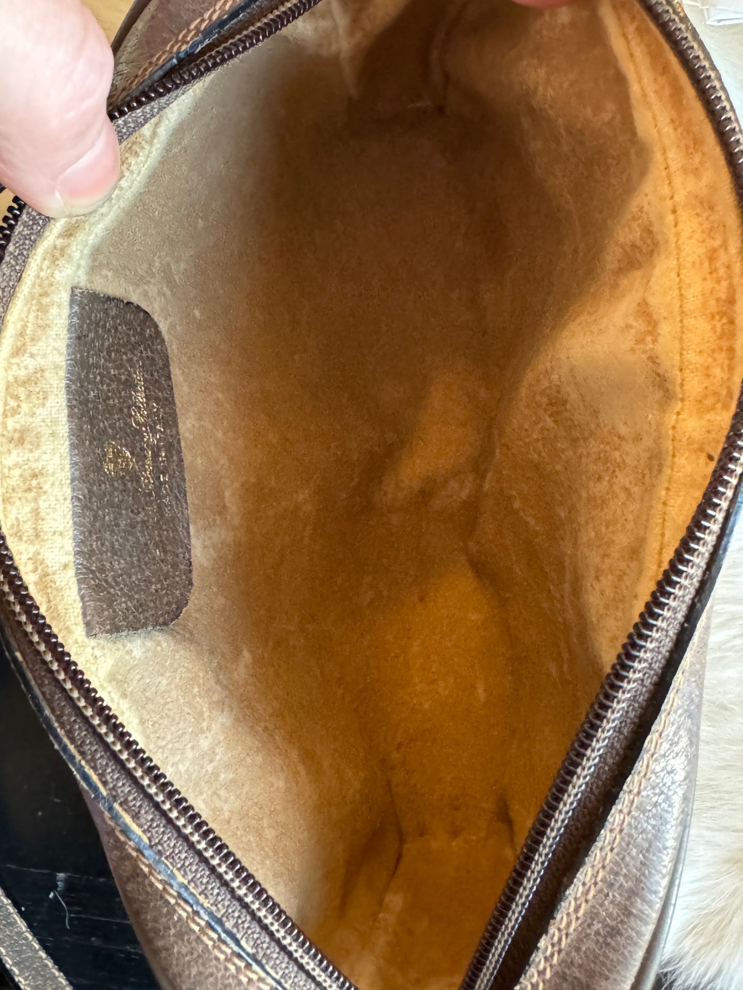 GUCCI Vintage Sherry Line Crossbody