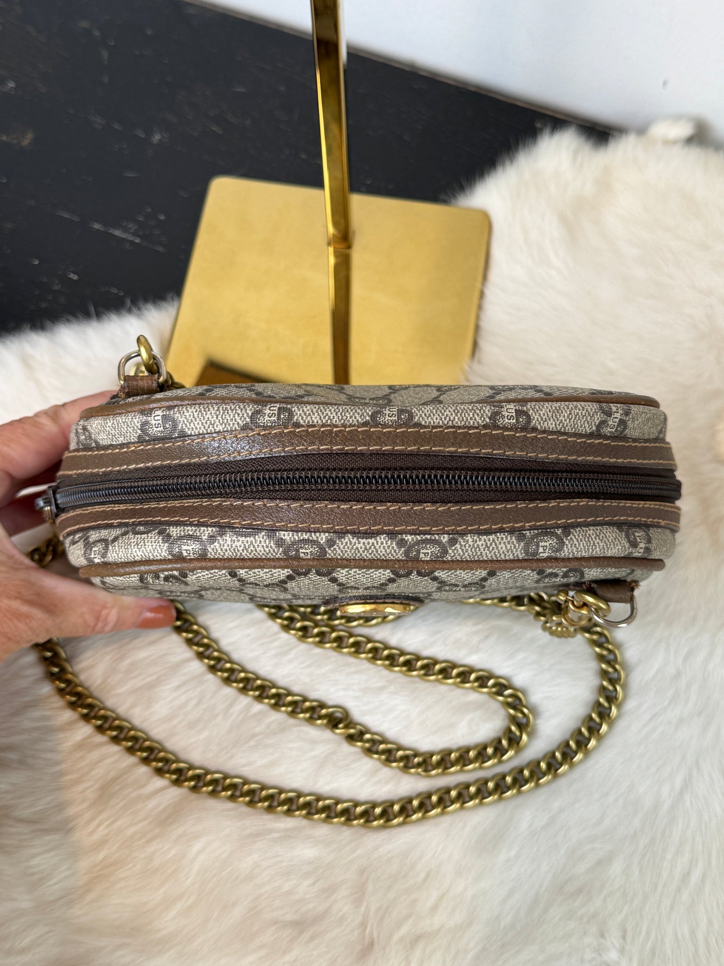 GUCCI Plus Mini Crossbody Chain Strap