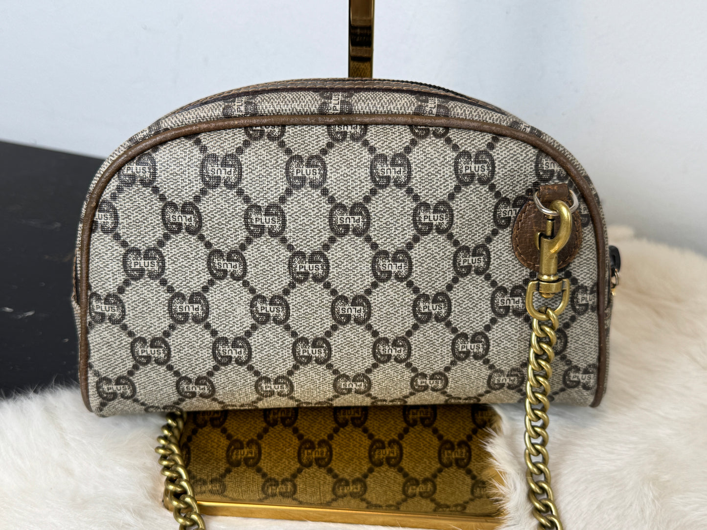 GUCCI Plus Mini Crossbody Chain Strap