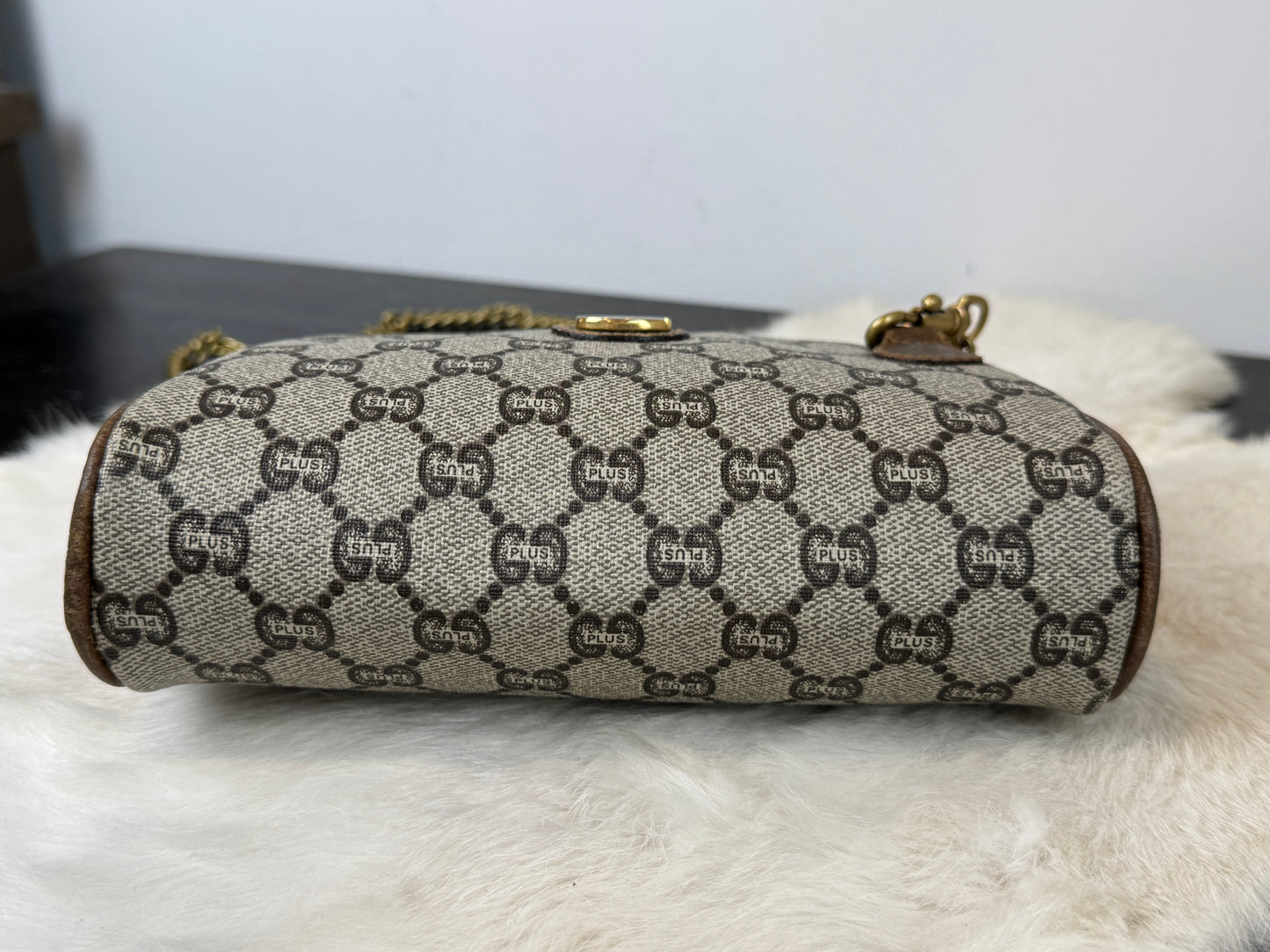 GUCCI Plus Mini Crossbody Chain Strap