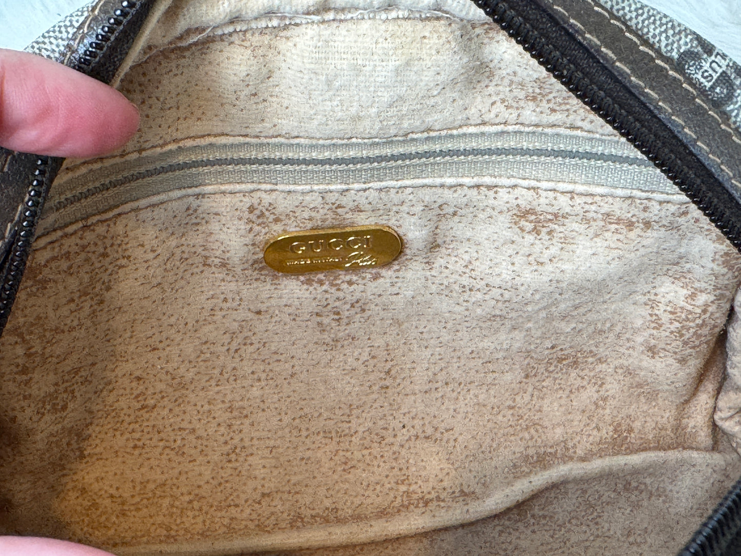 GUCCI Plus Mini Crossbody Chain Strap