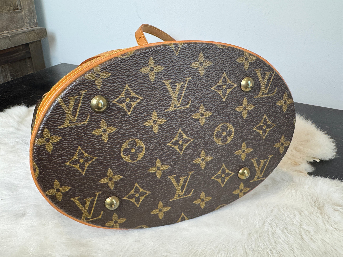 Louis Vuitton Monogram Petit Bucket PM