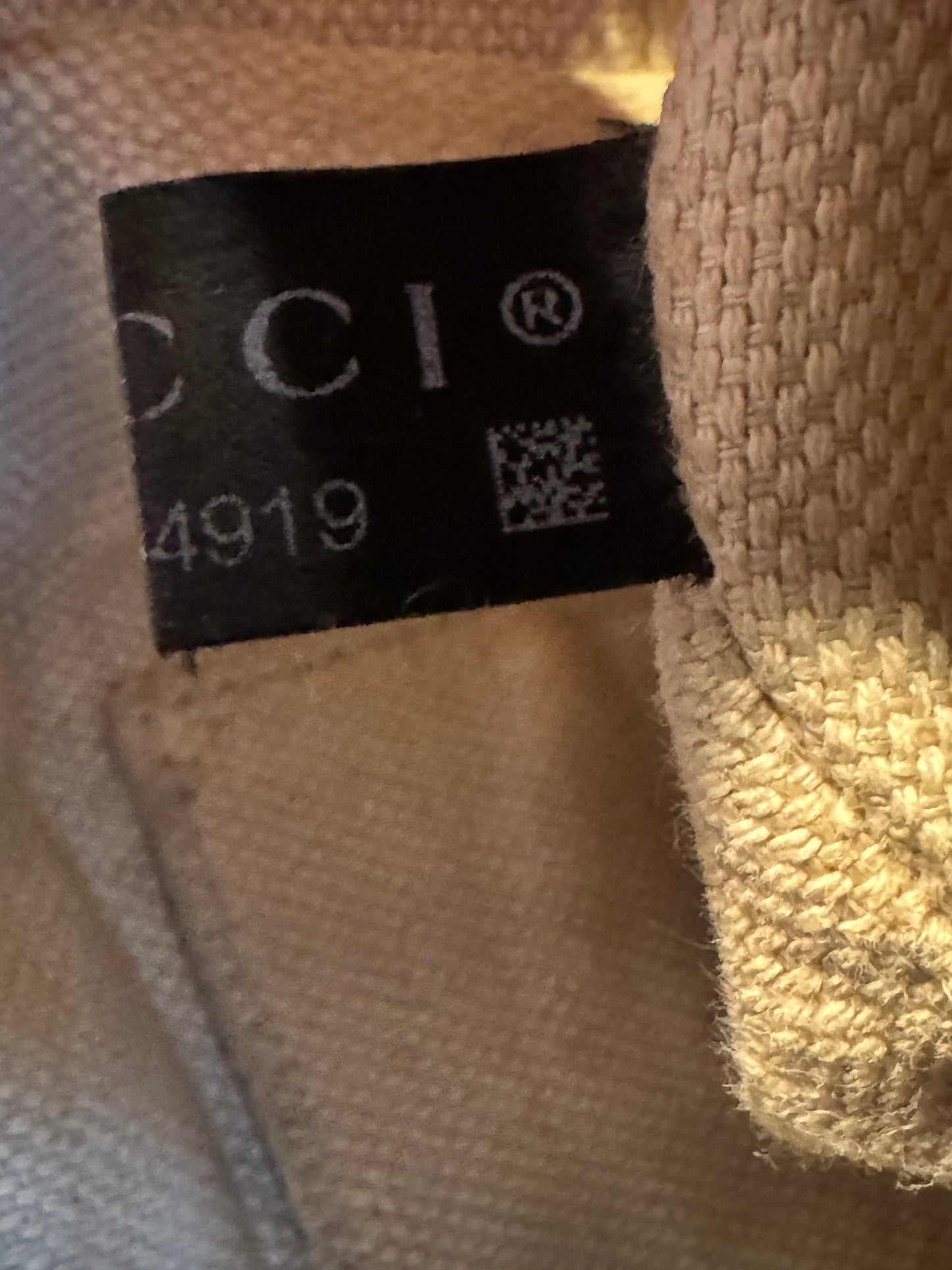 GUCCI Soho Disco Black Pebbled Camera Bag