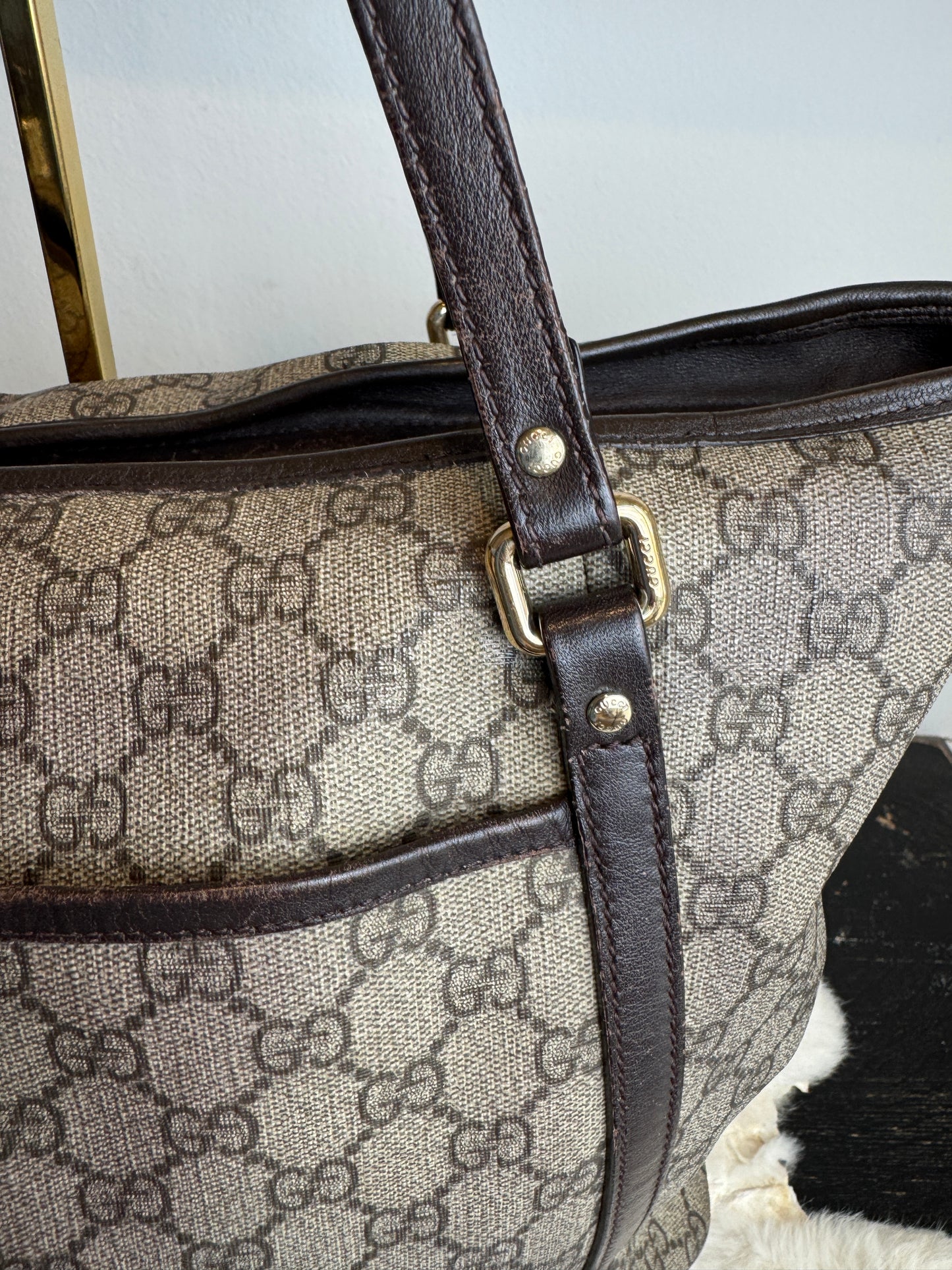 GUCCI Supreme Canvas Zip Top Dk Brown Tote