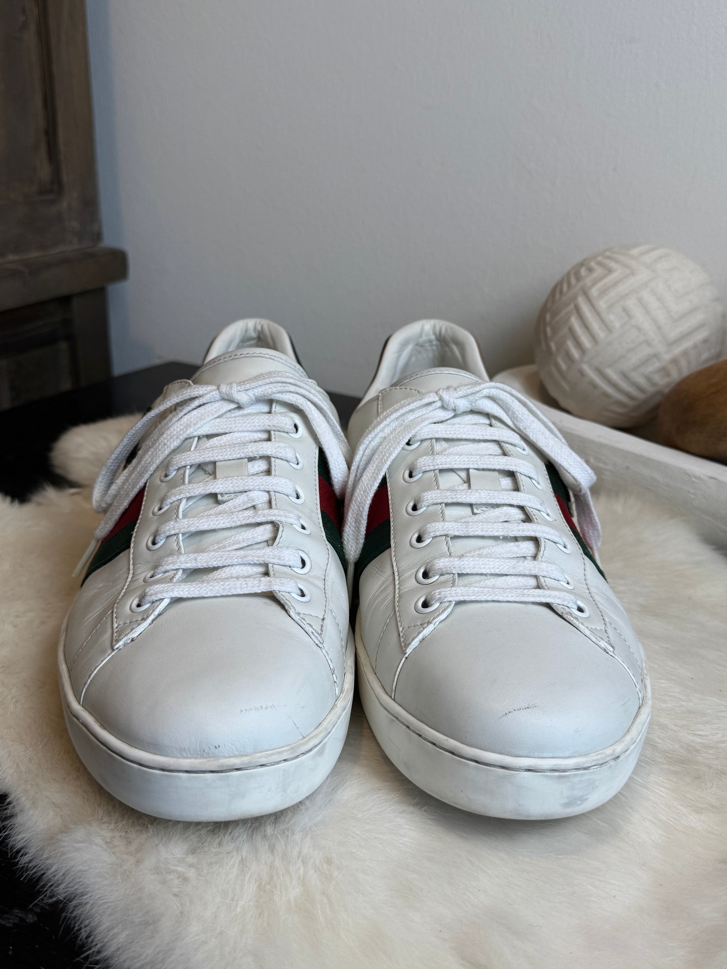 Gucci Men's Limited Edition Bull Dogs Sneakers 10.5EU
