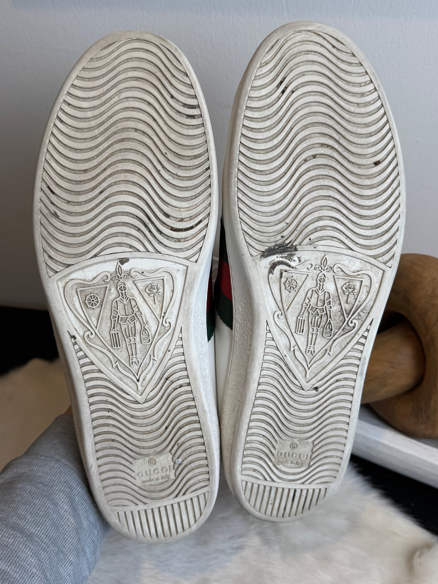 Gucci Men's Limited Edition Bull Dogs Sneakers 10.5EU