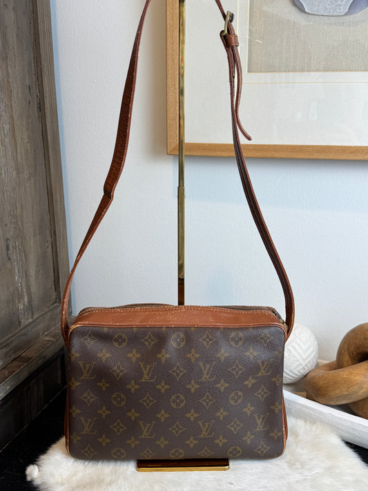 Louis Vuitton Vintage Monogram Sac Bandouliere