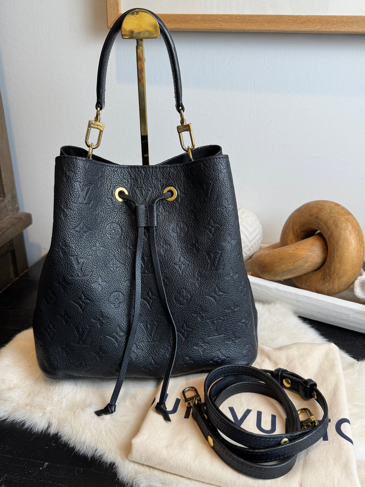 Louis Vuitton Monogram Empreinte Neonoe Noir/Black 2-Way