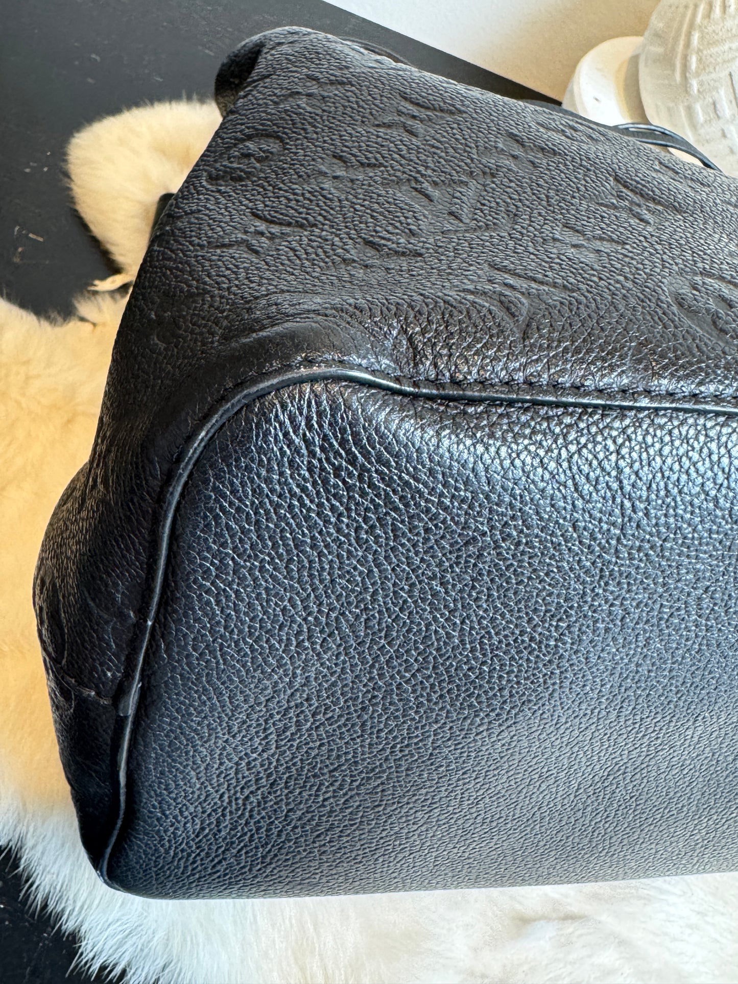 Louis Vuitton Monogram Empreinte Neonoe Noir/Black 2-Way
