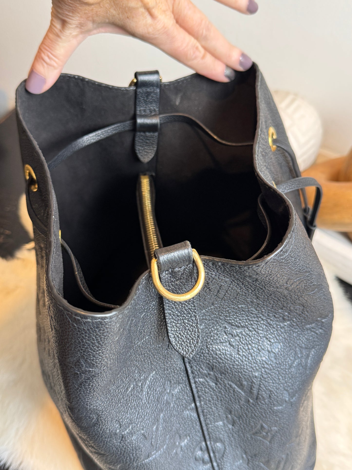 Louis Vuitton Monogram Empreinte Neonoe Noir/Black 2-Way