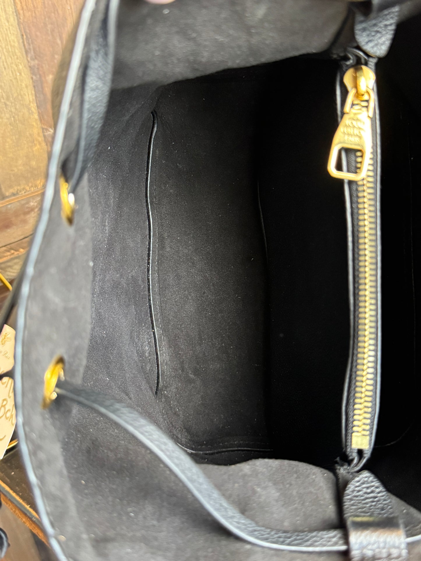 Louis Vuitton Monogram Empreinte Neonoe Noir/Black 2-Way