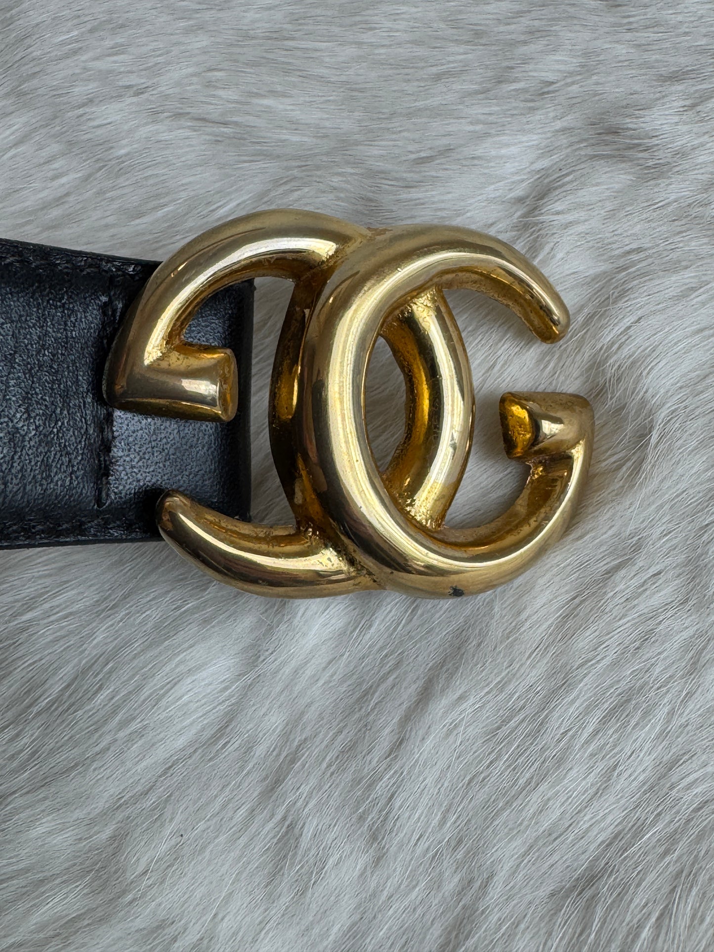 Gucci Vintage Black Leather 1 1/8" Belt Gold GG