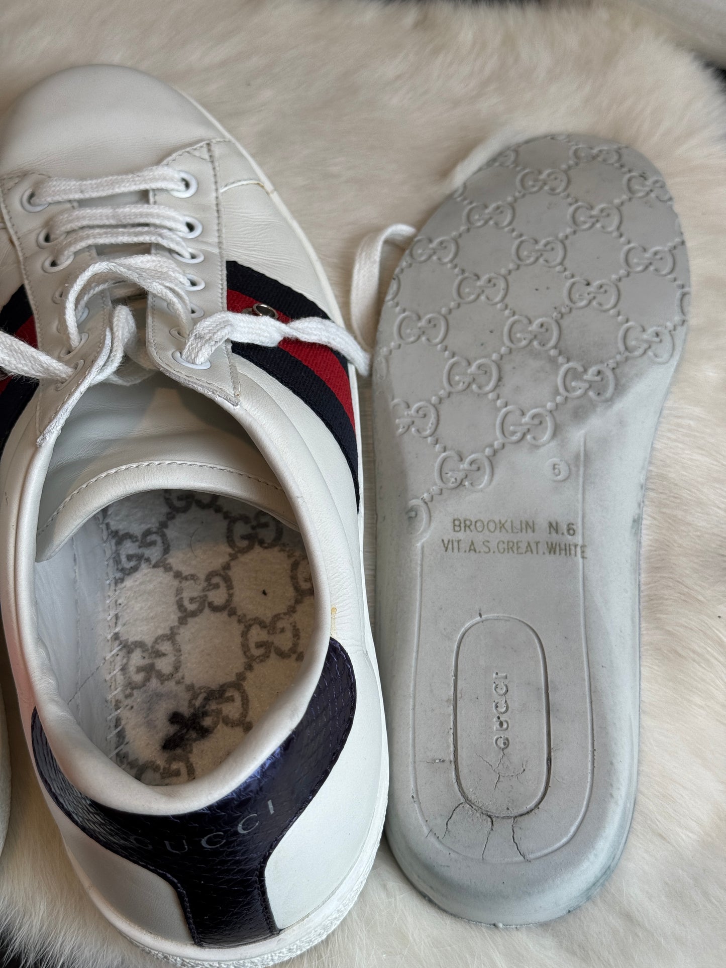 GUCCI Ace Navy/Red Web Snaps Sneakers Men's 6EU (Women's 39EU)