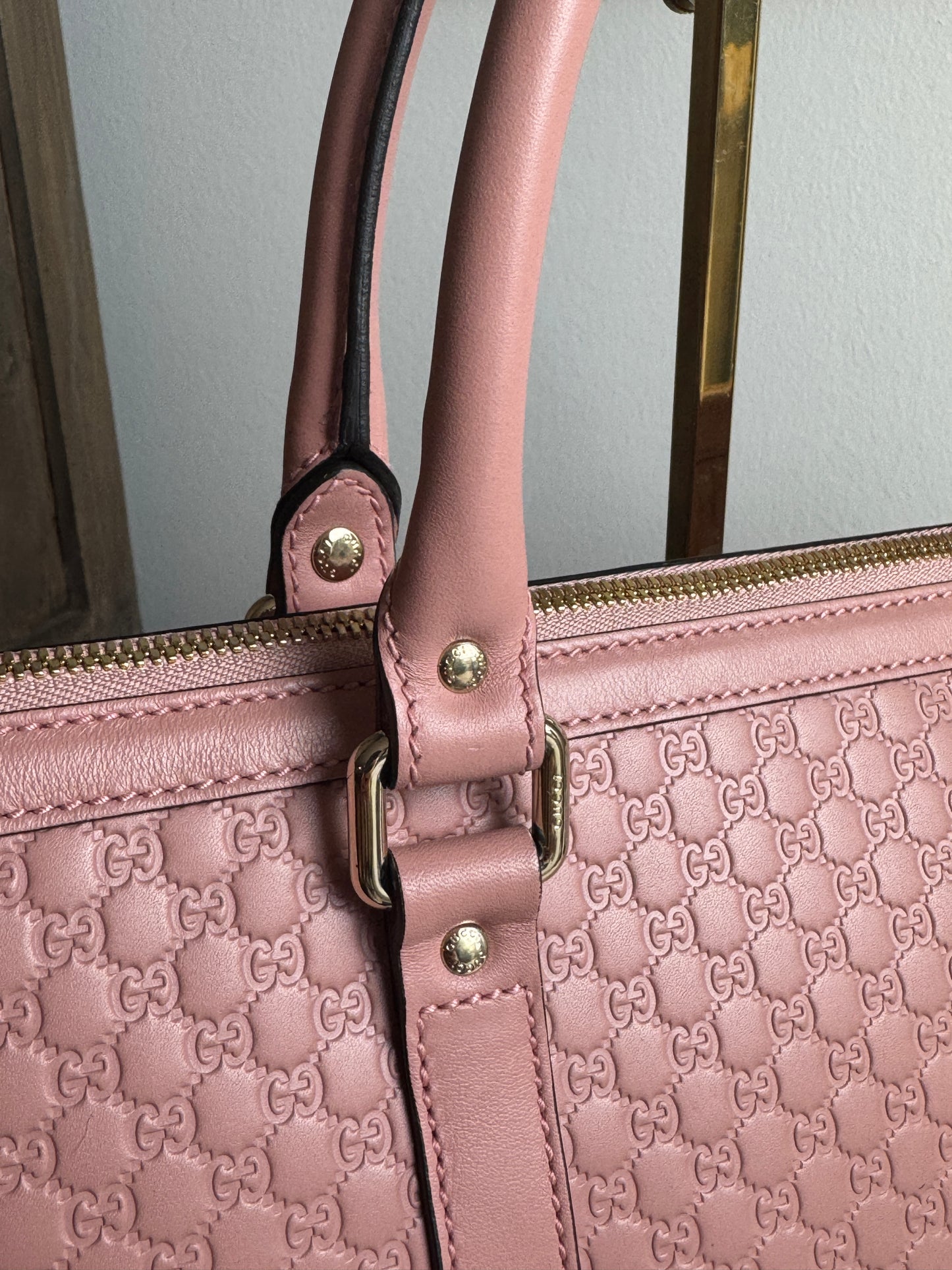 GUCCI Pink Soft Micro-Guccissima Large Zippered Satchel