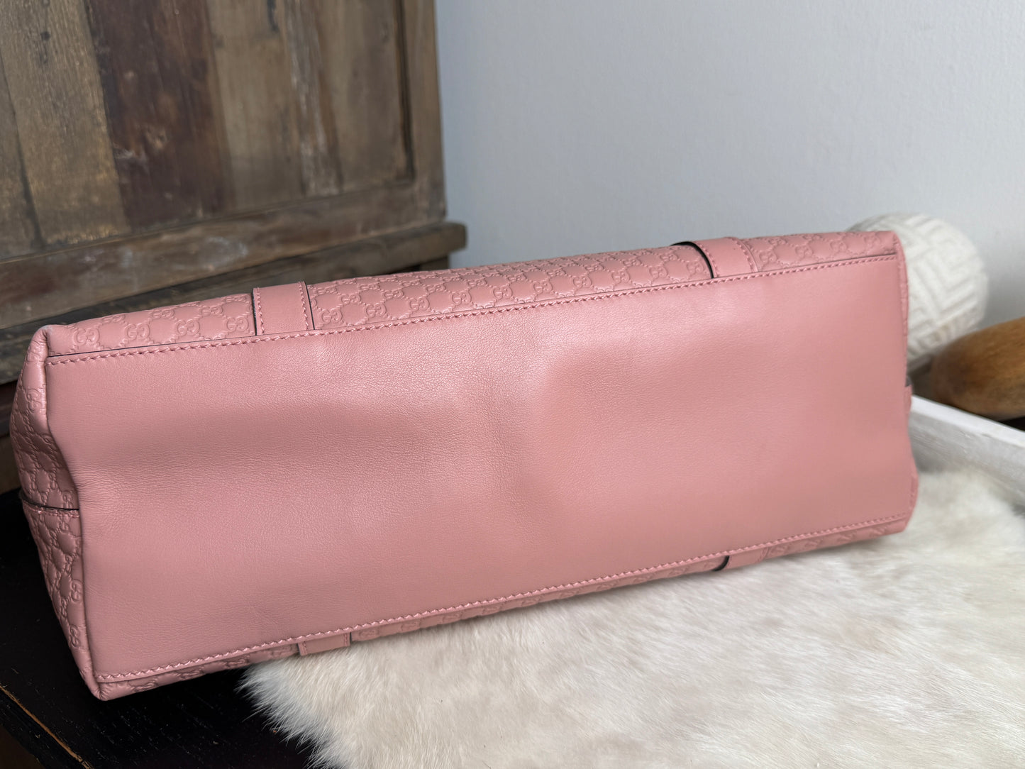 GUCCI Pink Soft Micro-Guccissima Large Zippered Satchel