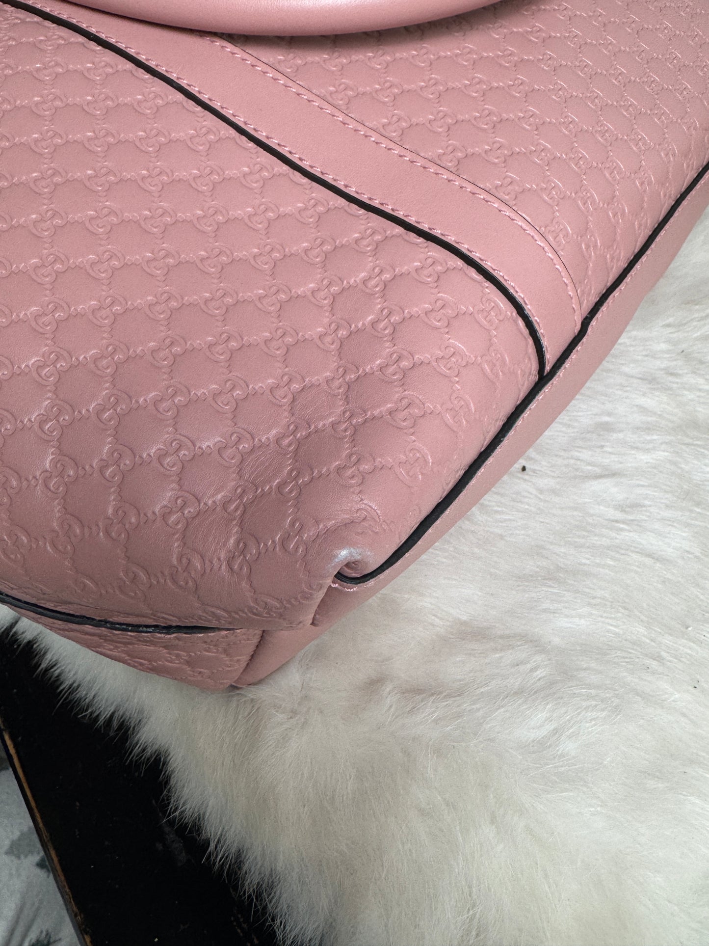 GUCCI Pink Soft Micro-Guccissima Large Zippered Satchel