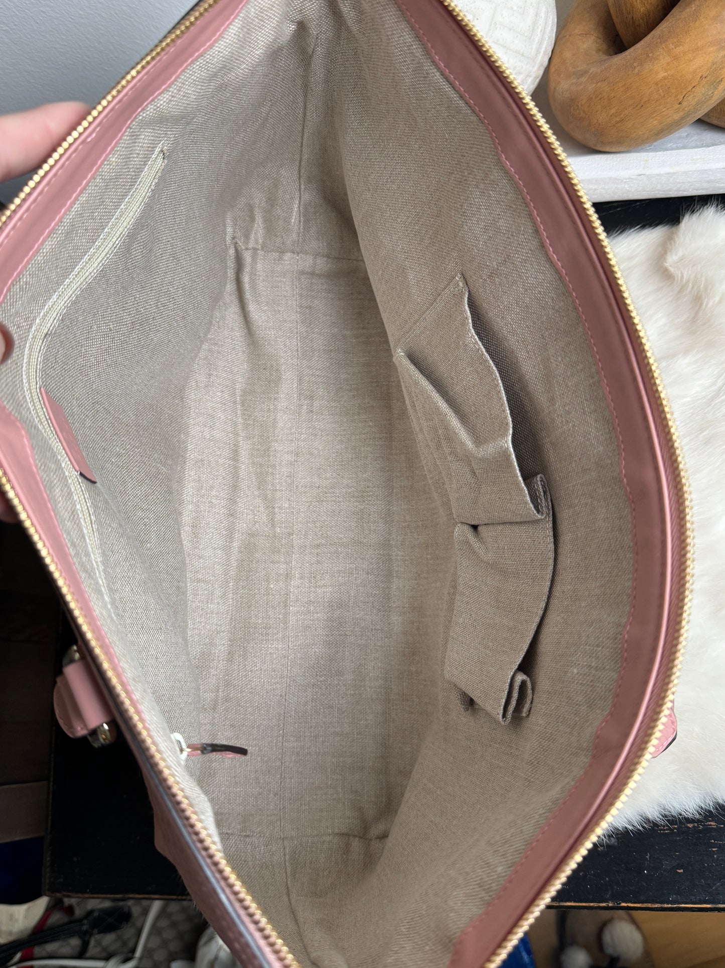 GUCCI Pink Soft Micro-Guccissima Large Zippered Satchel
