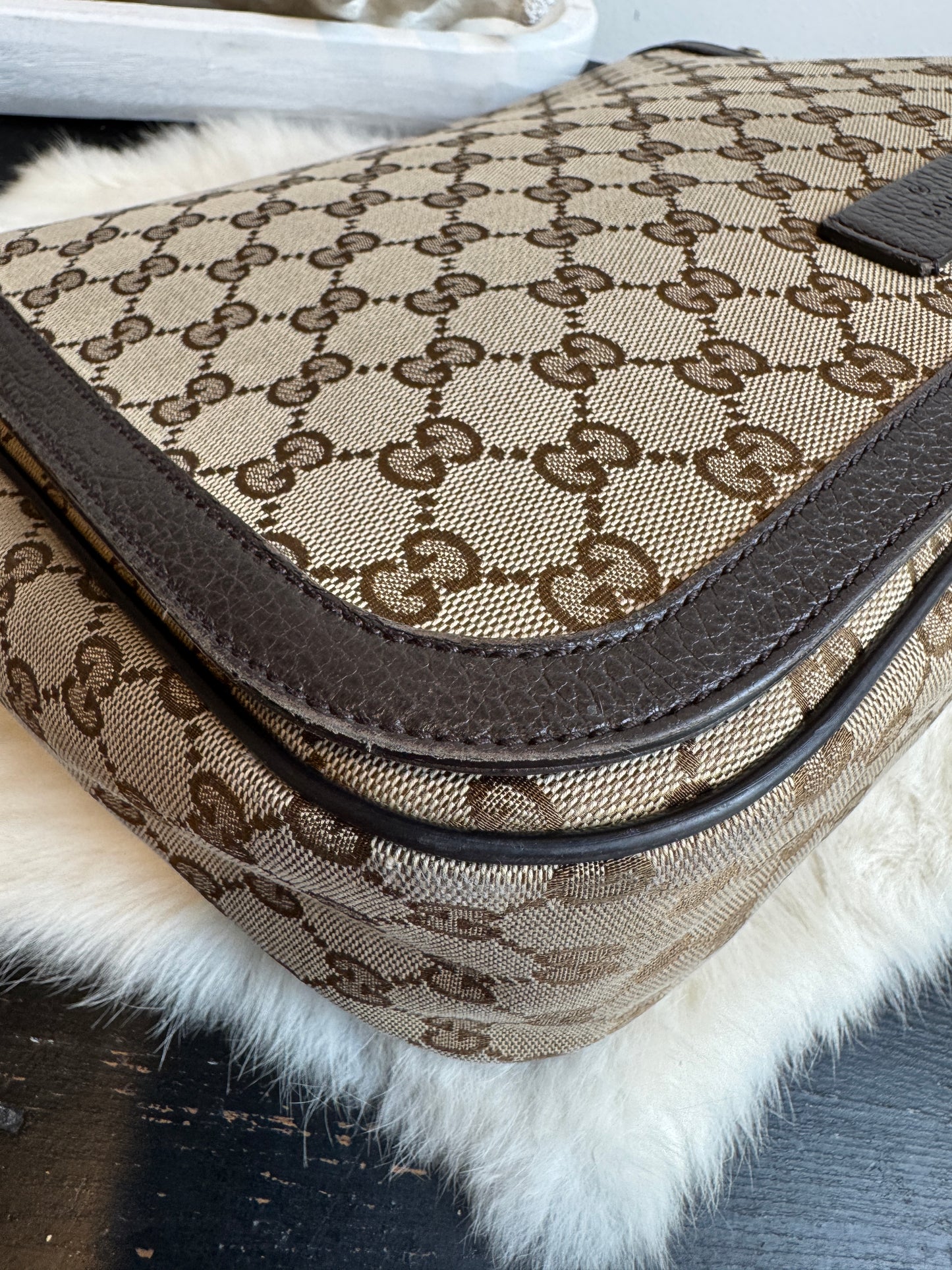 GUCCI Monogram Brown Canvas Large Messenger Bag