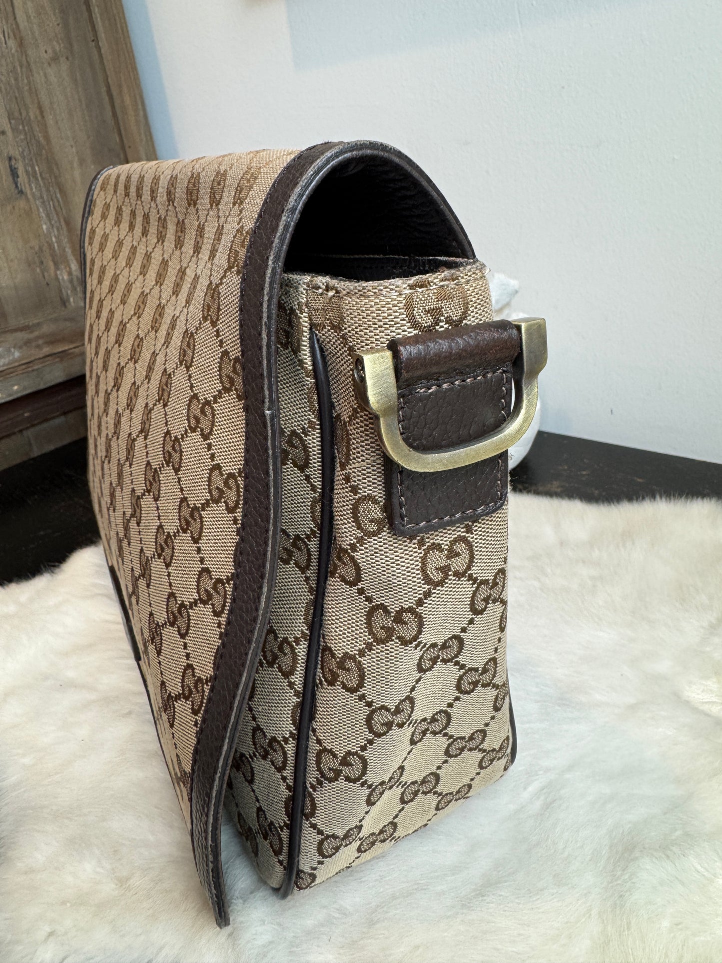 GUCCI Monogram Brown Canvas Large Messenger Bag