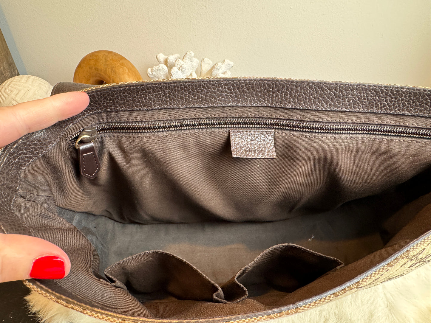 GUCCI Monogram Brown Canvas Large Messenger Bag