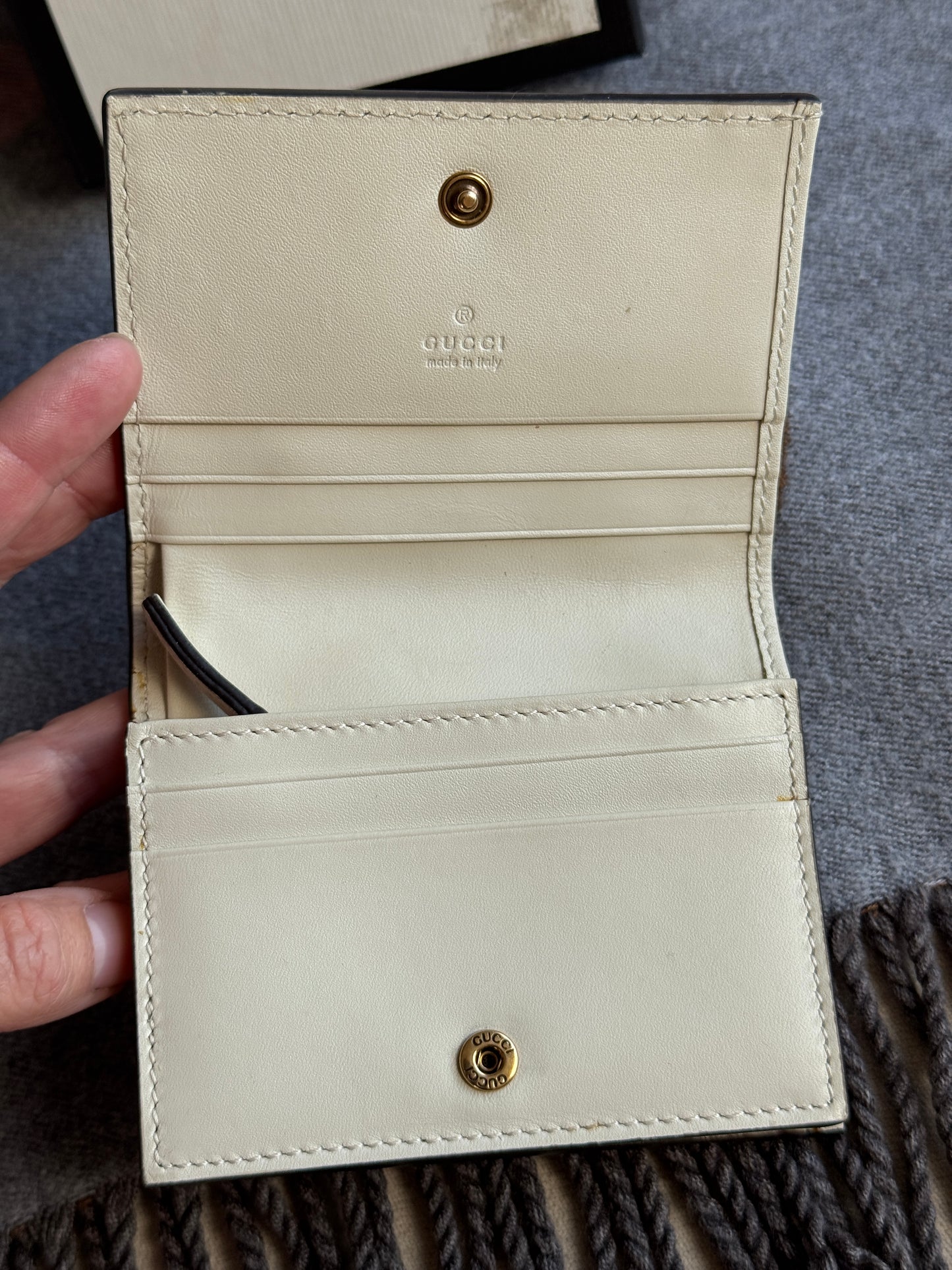 GUCCI Queen Margaret Cream Bifold Snap Wallet