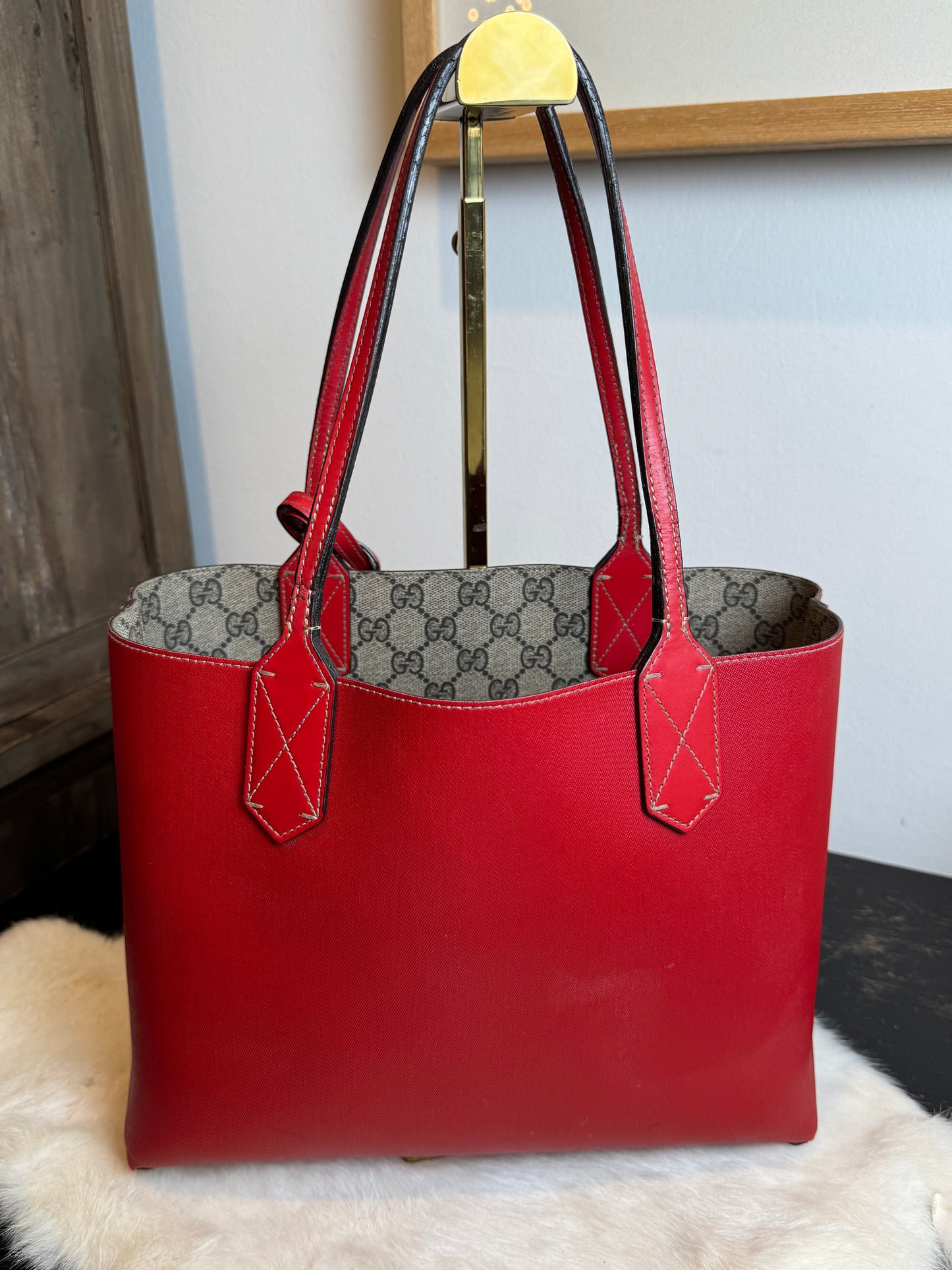 GUCCI Turnaround Supreme Canvas Reversible Tote Small Red