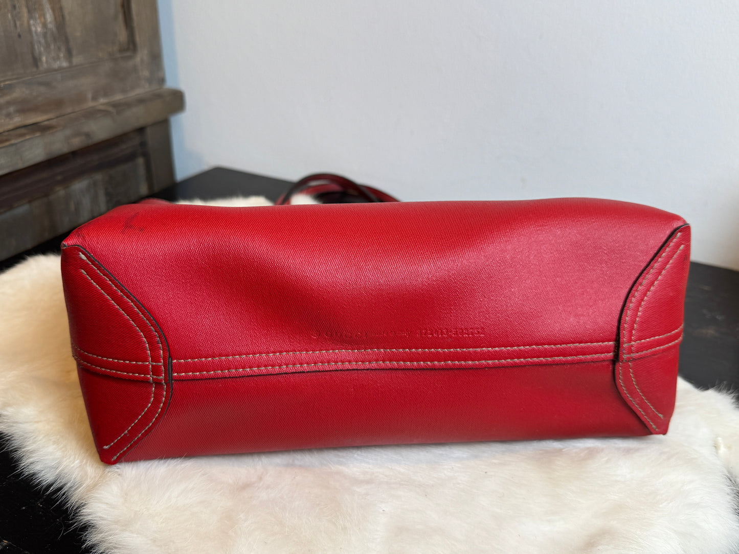 GUCCI Turnaround Supreme Canvas Reversible Tote Small Red