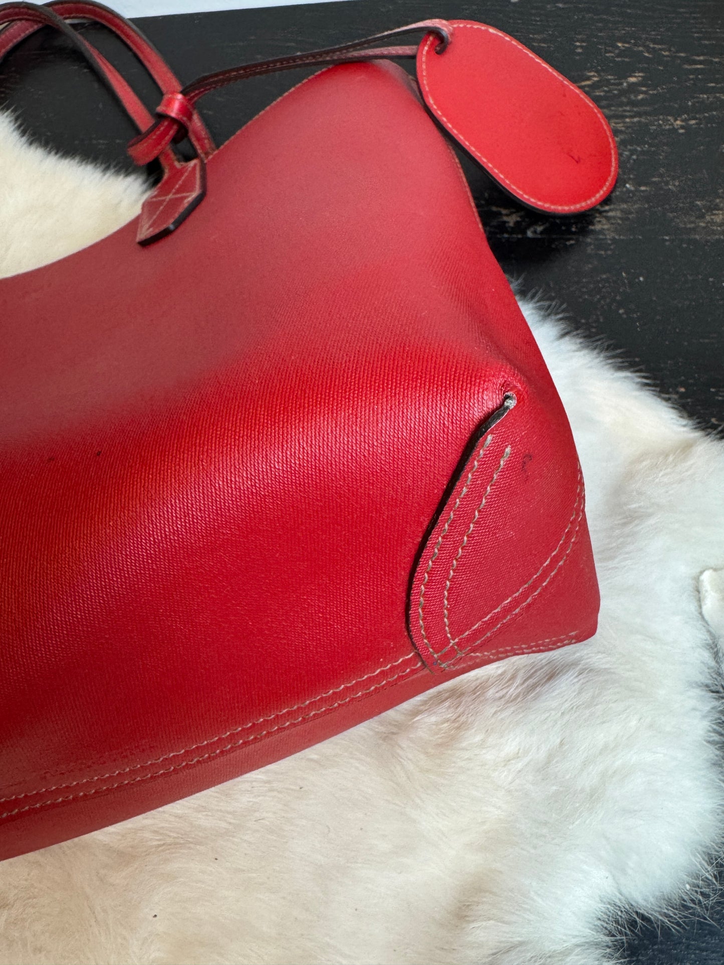 GUCCI Turnaround Supreme Canvas Reversible Tote Small Red