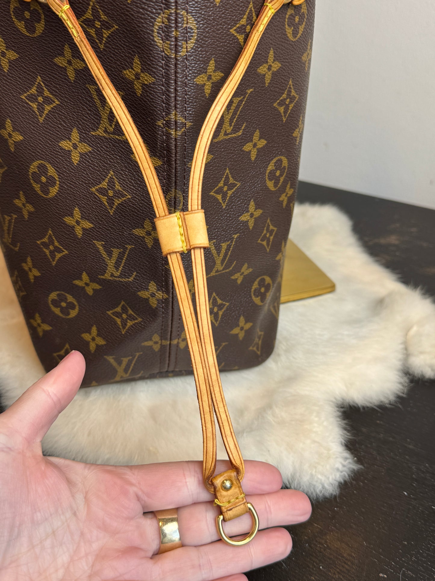 Louis Vuitton Neverfull MM Monogram