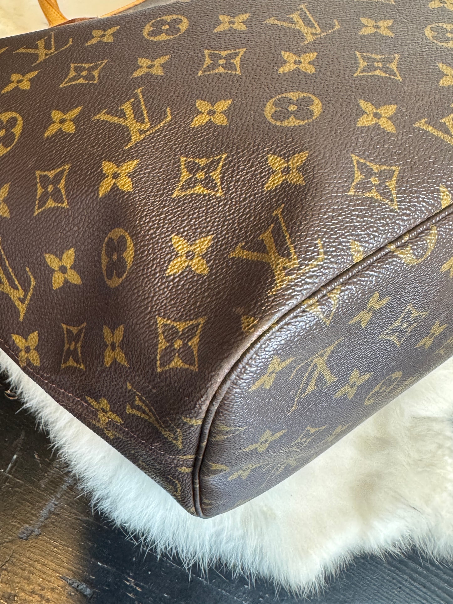 Louis Vuitton Neverfull MM Monogram