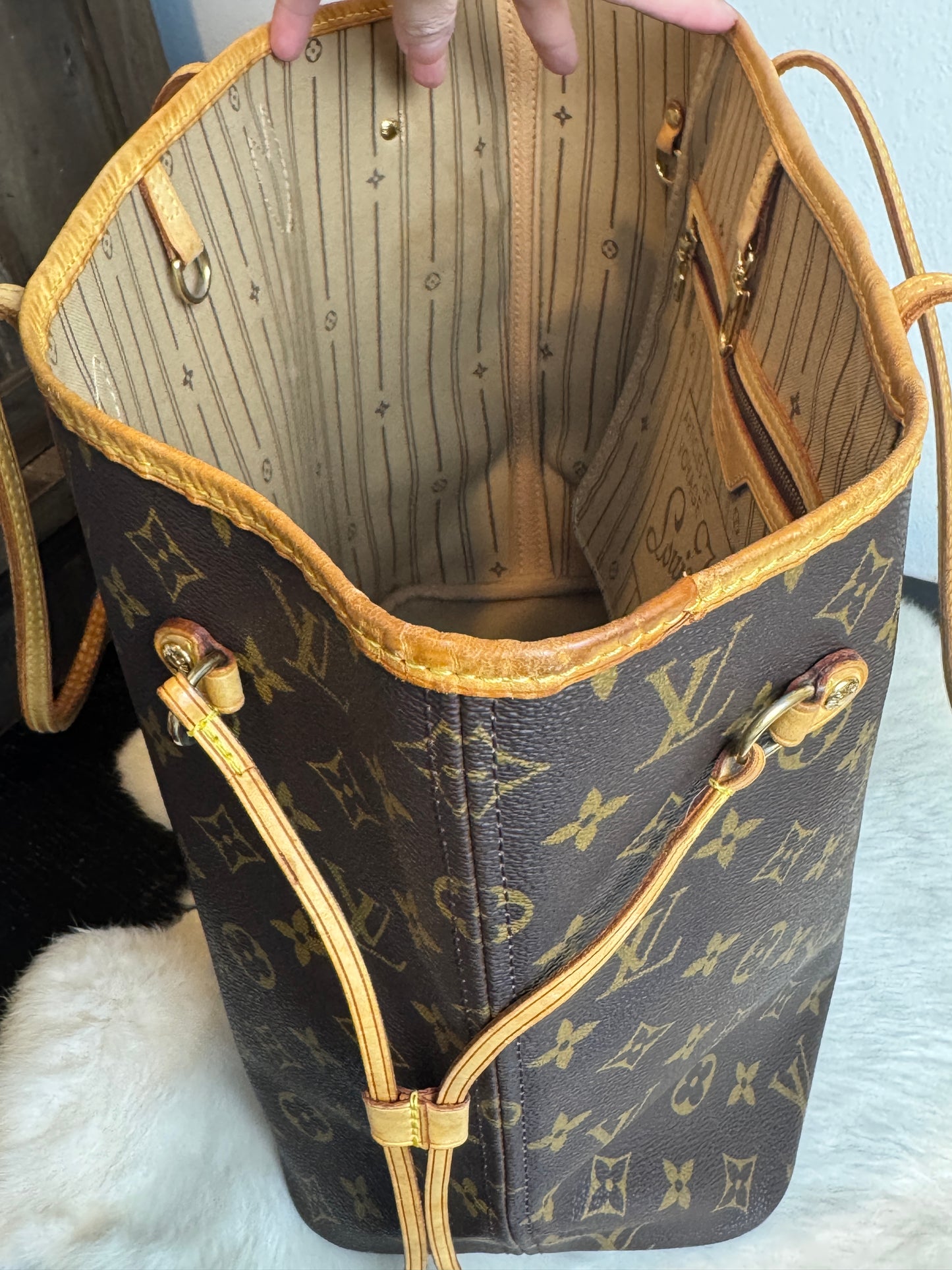 Louis Vuitton Neverfull MM Monogram