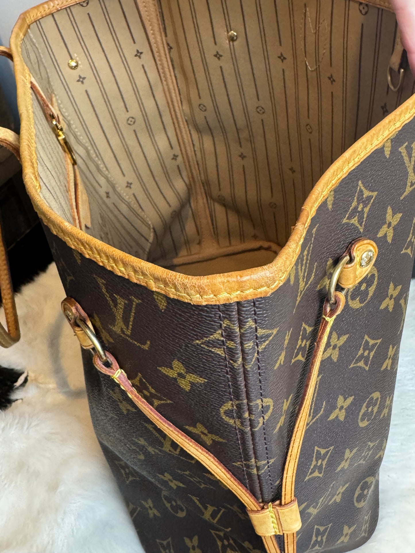 Louis Vuitton Neverfull MM Monogram