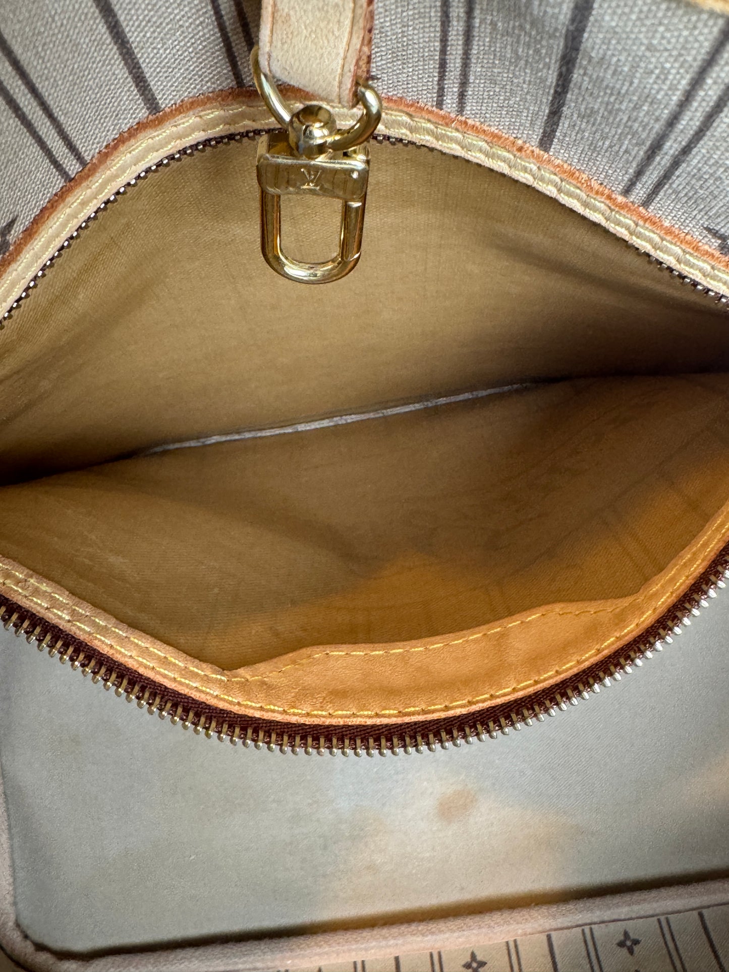 Louis Vuitton Neverfull MM Monogram