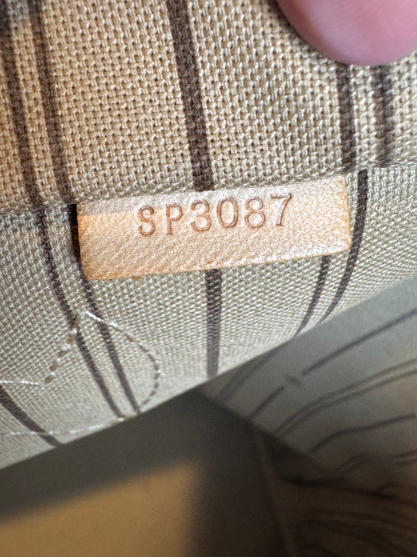 Louis Vuitton Neverfull MM Monogram