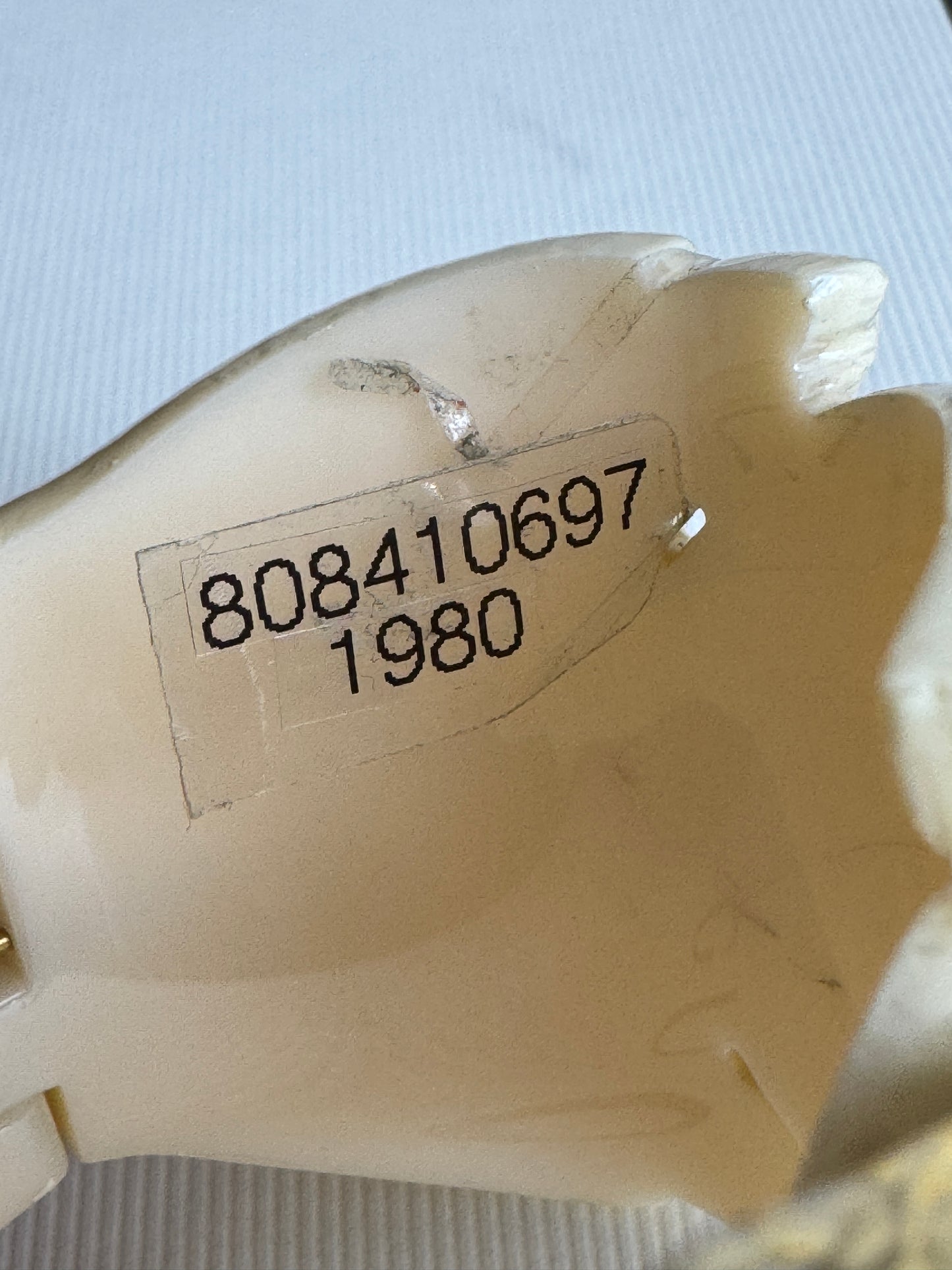 NWT! Gucci Rajah Resin Leaf Bracelet (repaired)