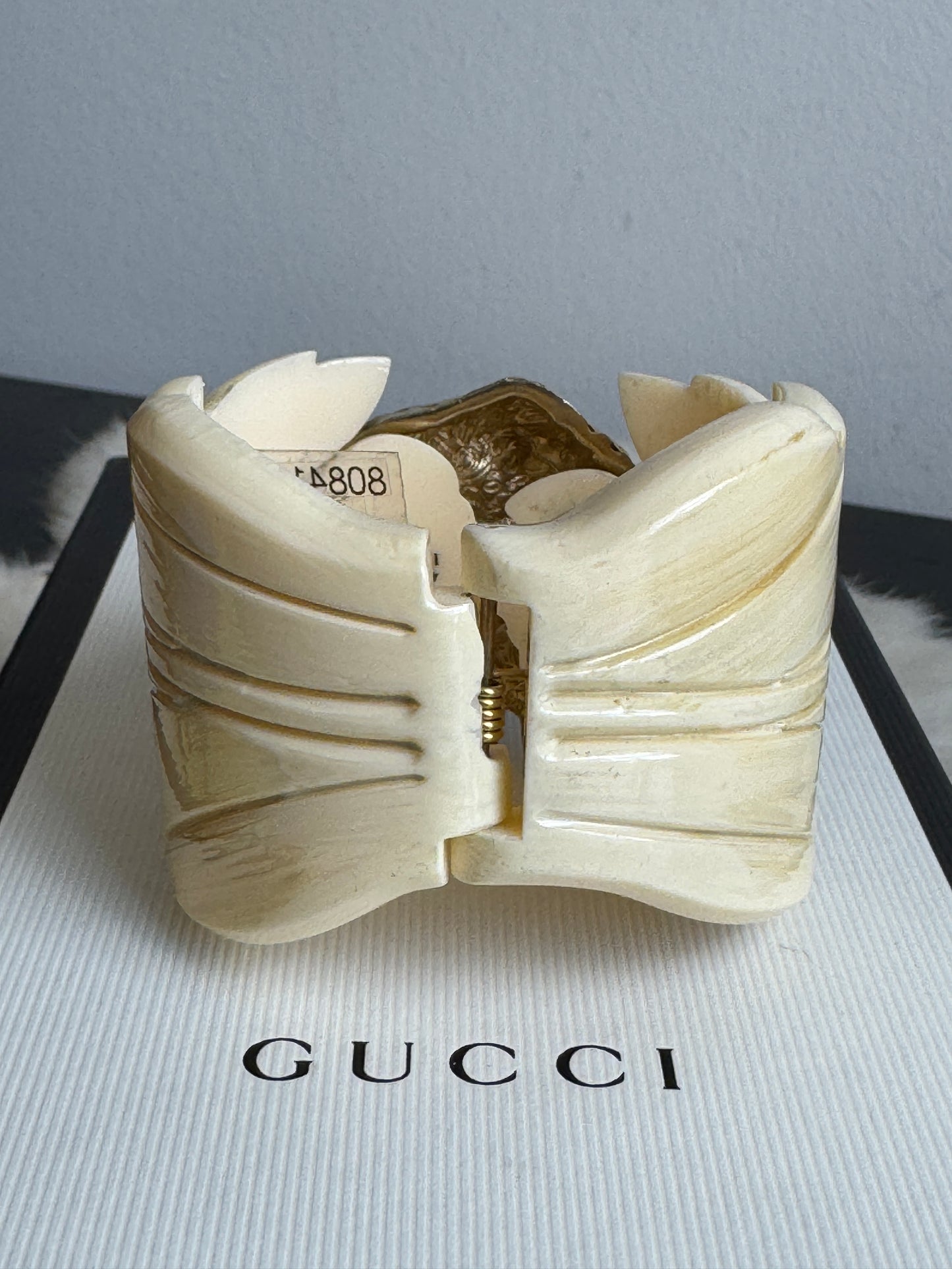 NWT! Gucci Rajah Resin Leaf Bracelet (repaired)