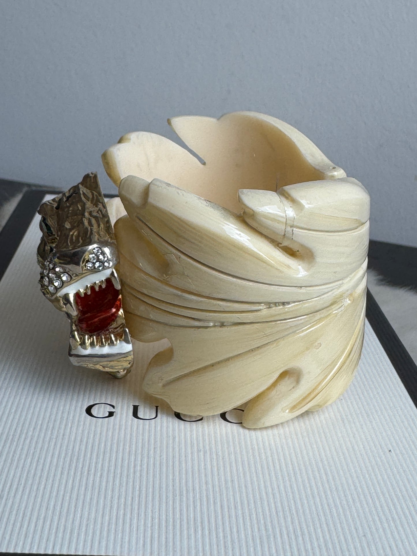 NWT! Gucci Rajah Resin Leaf Bracelet (repaired)