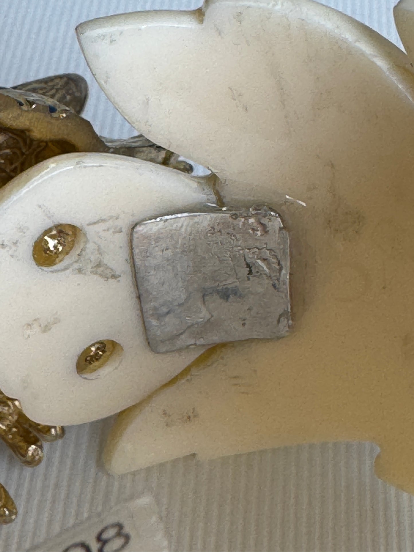 NWT! Gucci Rajah Resin Leaf Bracelet (repaired)