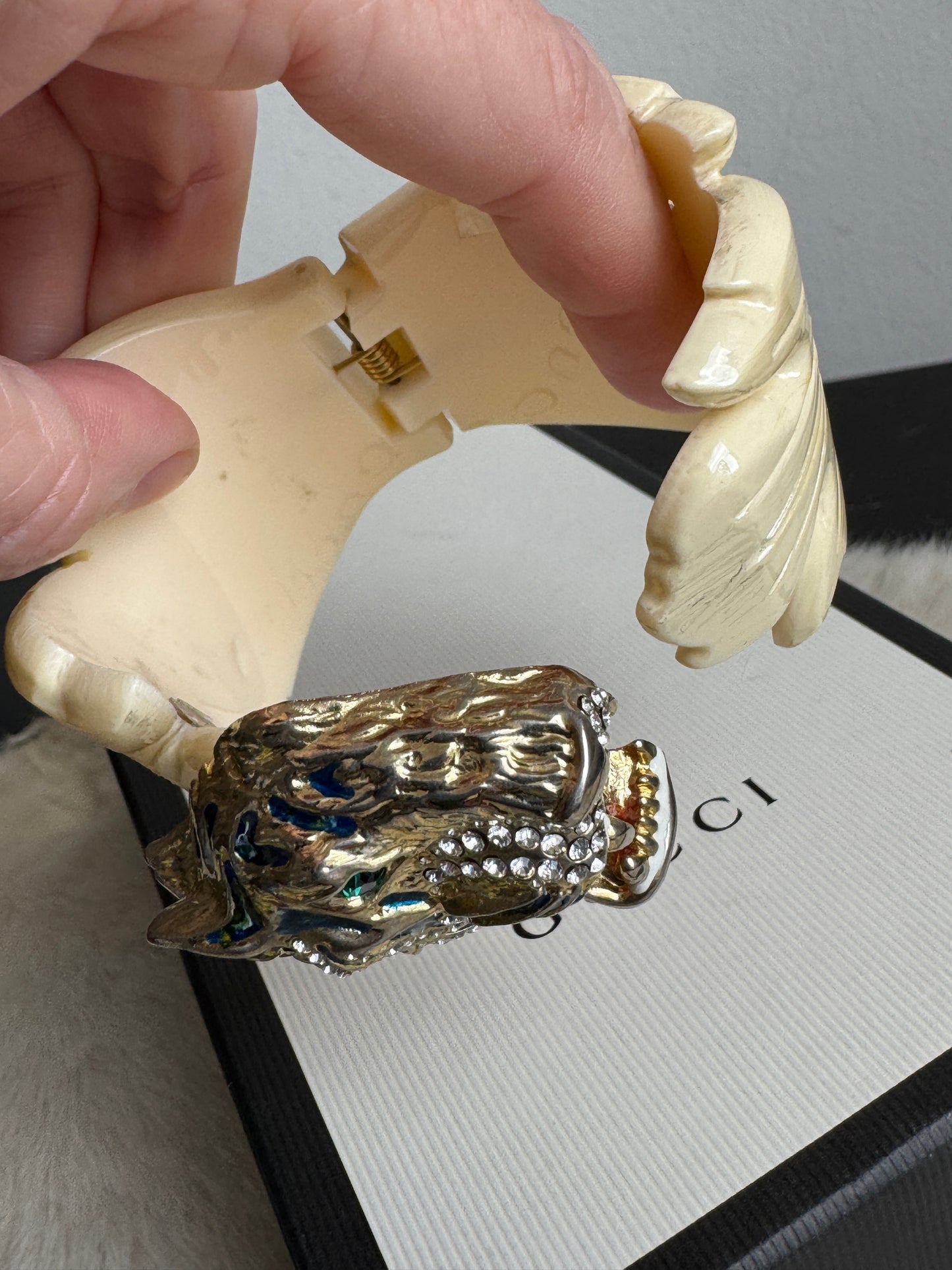 NWT! Gucci Rajah Resin Leaf Bracelet (repaired)