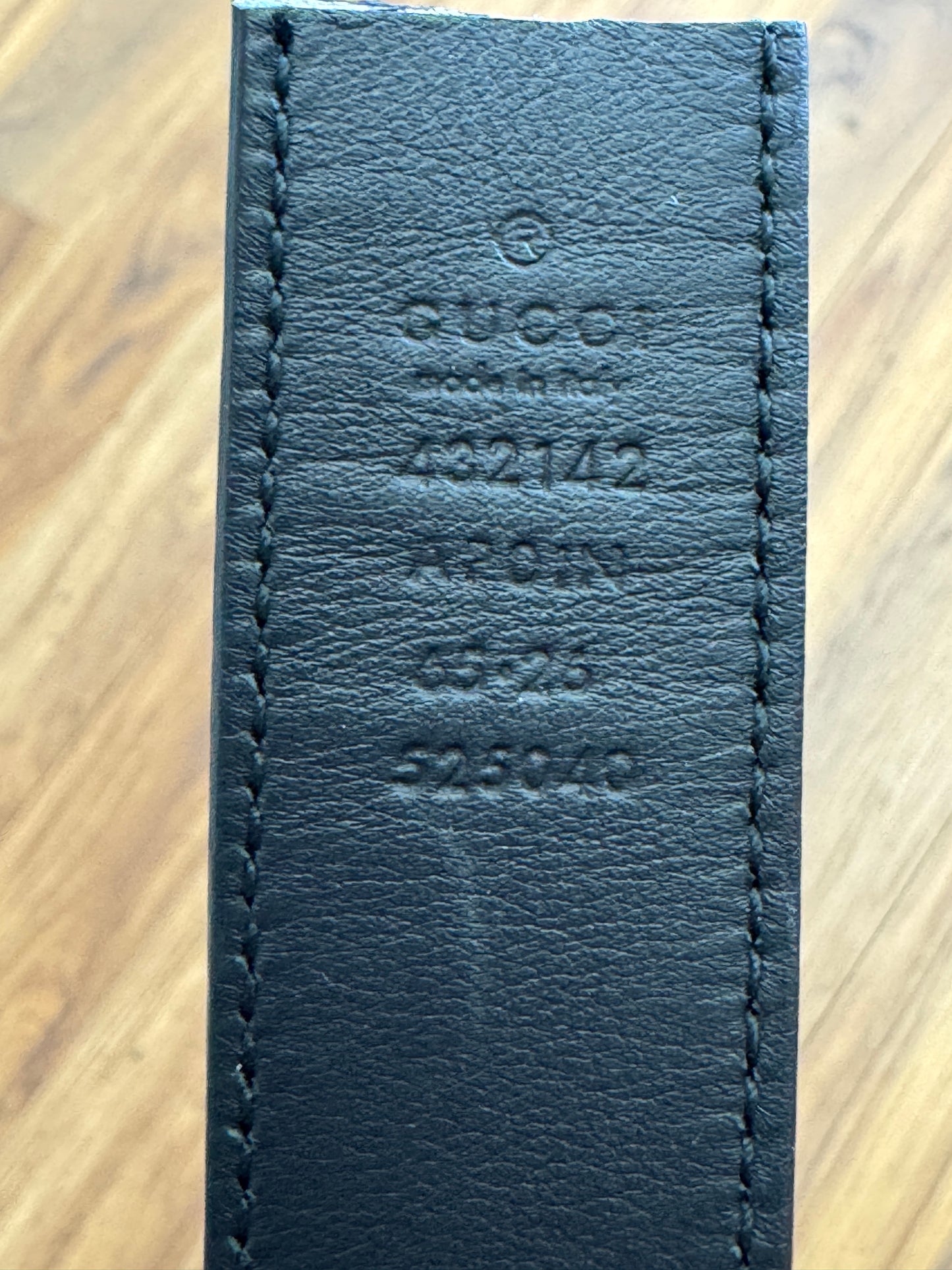 GUCCI Black Guccissima Leather Sukey Original Hobo Bag