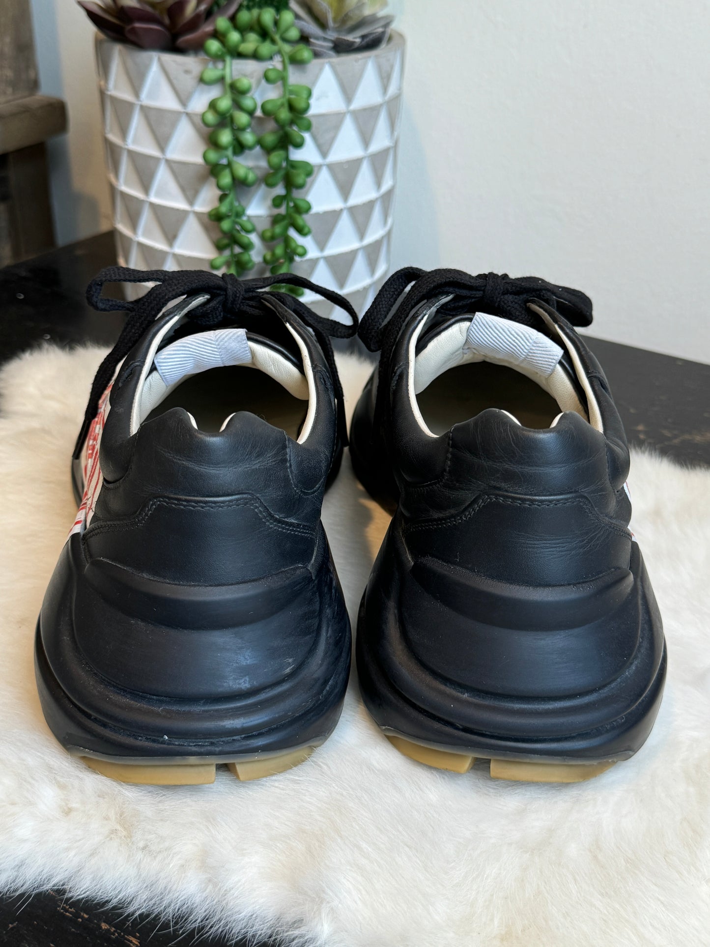 GUCCI Rhyton Black Sneakers Mens 7EU (Womens 40EU)